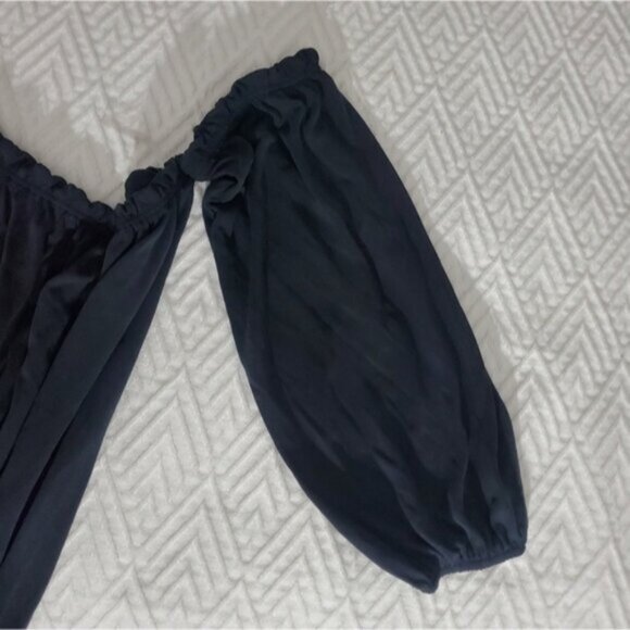 RESORT- Cloth & Stone Boho Off the Shoulder Romper Shorts with drawstring- Small - Picture 7 of 9